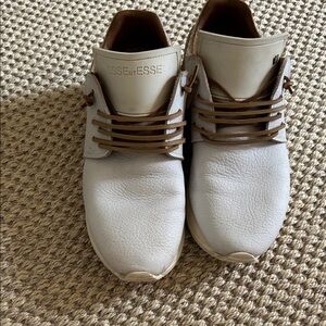 ESSEutESSE Women's White and Brown Sneakers